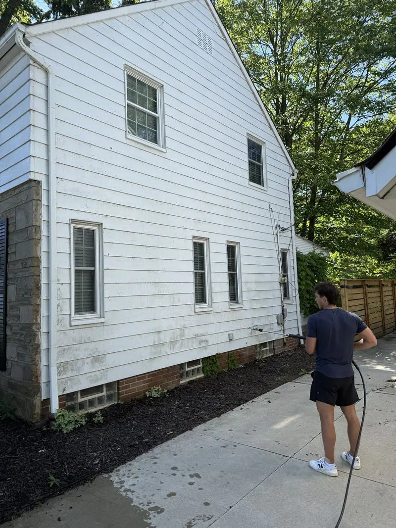 House Washing (Soft Wash)