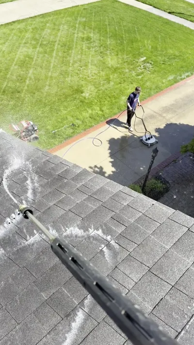 Roof Washing